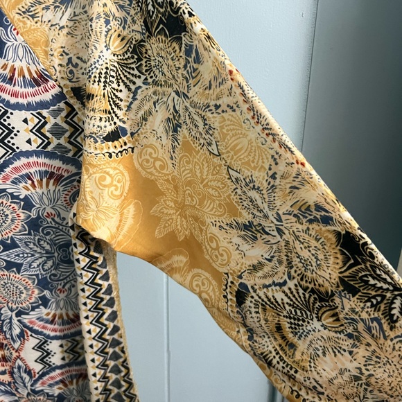 CJ Banks top, size X (14W). NWOT. - Picture 4 of 8